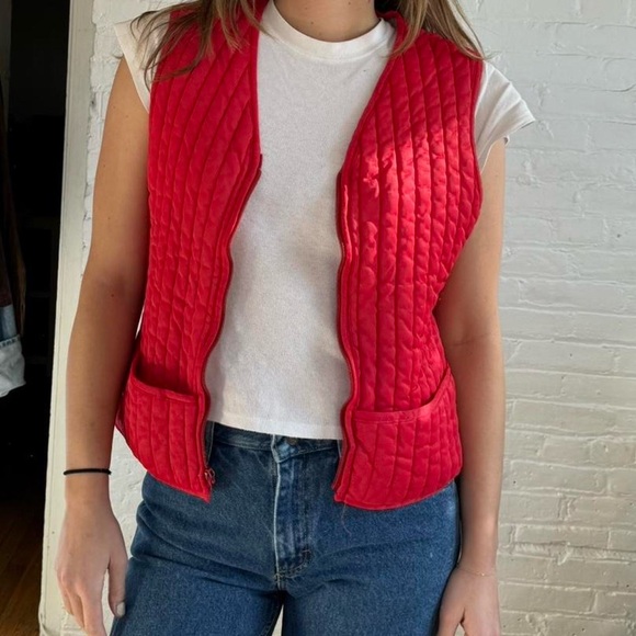Red Quilted 70s Vest - Picture 2 of 8